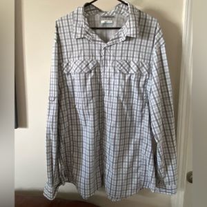 SOLD Columbia Omnishade Utility Shirt